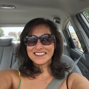 Meet your Posher, Donna